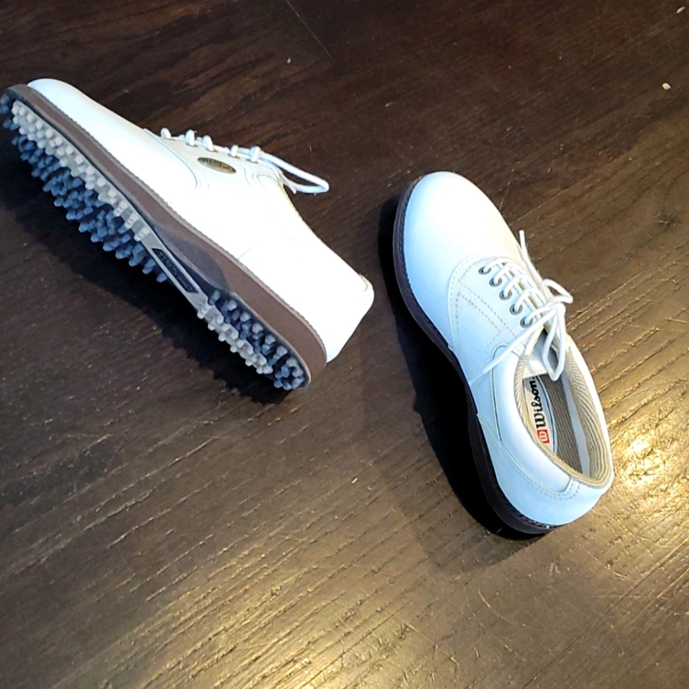 Ladies New Wilson golf shoes